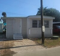 Building Photo - 1895 N Tamiami Trl