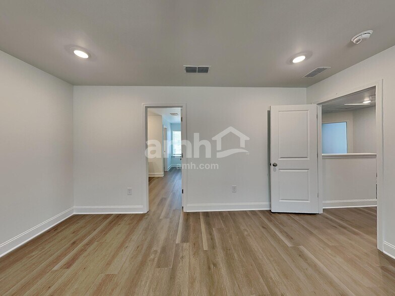 Building Photo - 955 Carnelian Ln