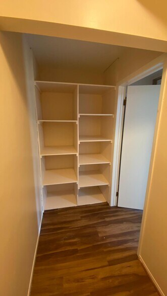 Building Photo - 30535 W 14 Mile Rd