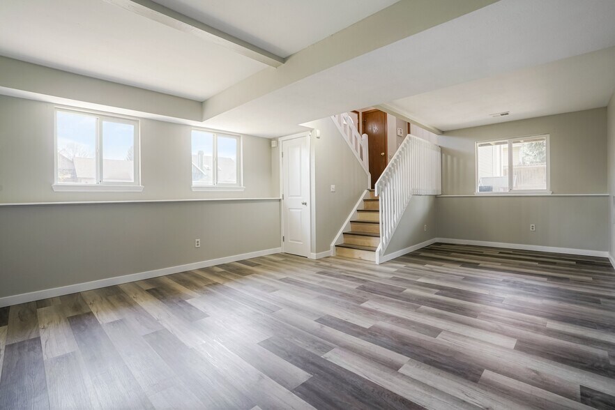 Building Photo - 1447 W 134th Dr