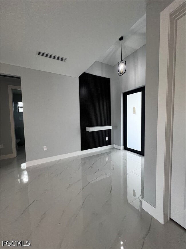 Building Photo - 3311 42nd St SW