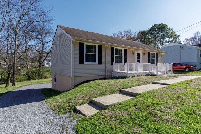 Building Photo - 148 Timberlake Dr