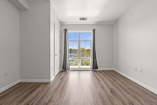 Building Photo - Penthouse 1BR Condo with 10’ Ceilings, Parking & Amenities in Watertown