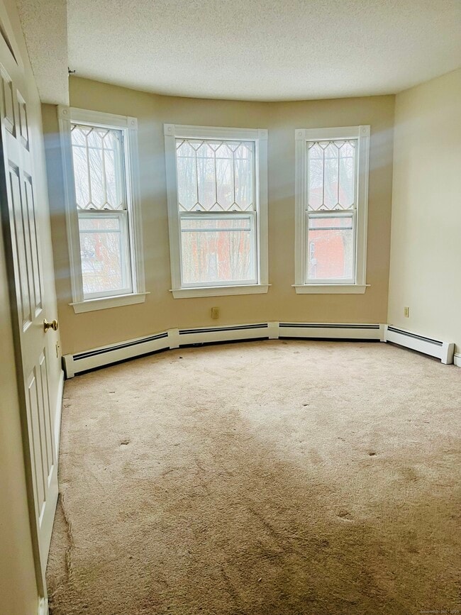 Building Photo - 24 Mortson St