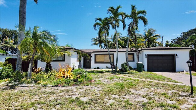 Primary Photo - 6950 SW 14th St