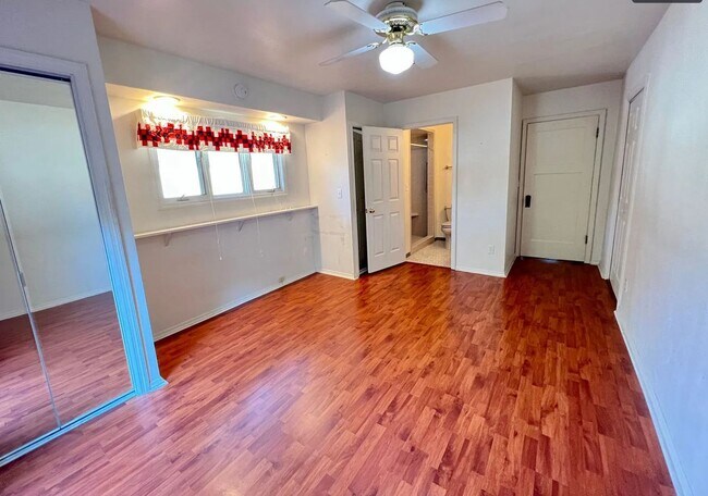 Building Photo - 108 Burlington Ave