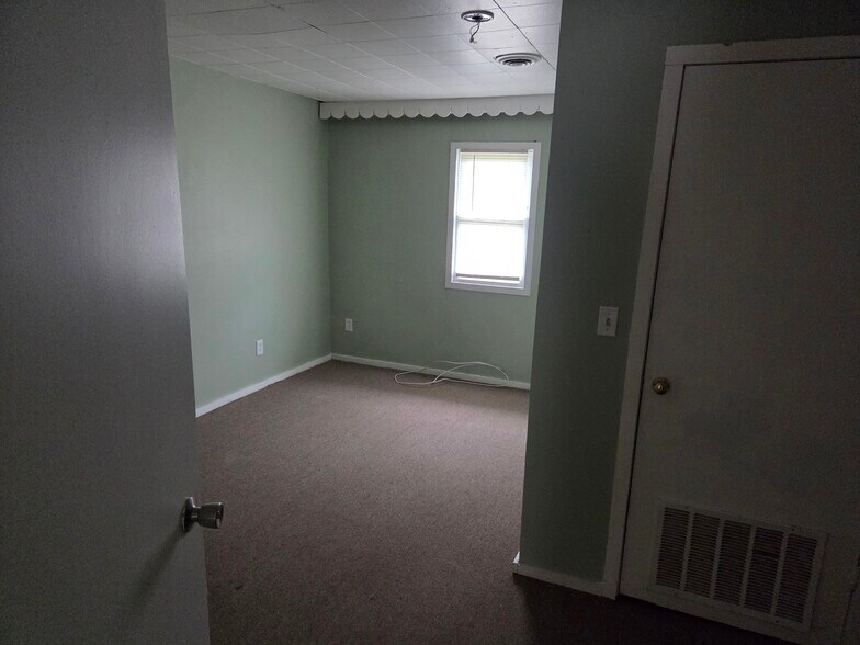 Building Photo - 24 N Dansville St