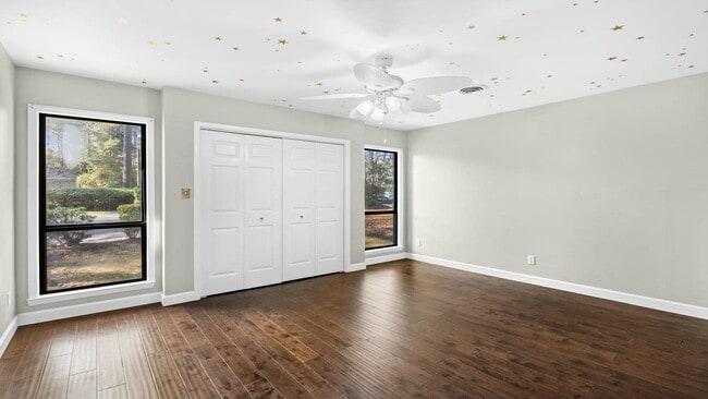 Building Photo - 904 Dogwood Ct