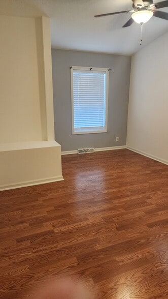 Building Photo - 7436 Cedar Grove Ln