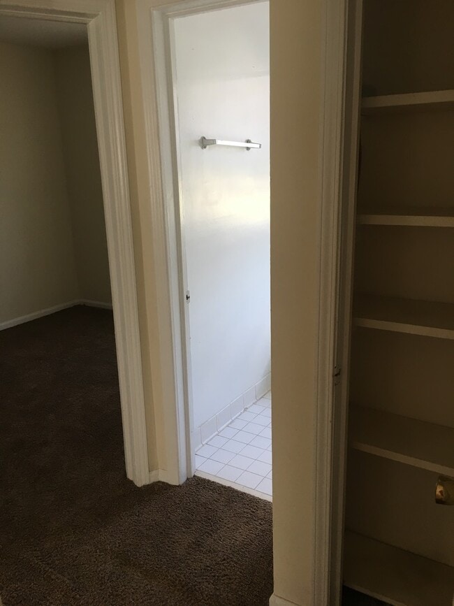 Building Photo - Harbrooke Downs - Unit 25-B