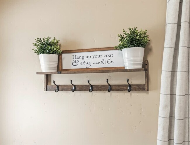 Building Photo - 2106 Ison Ct