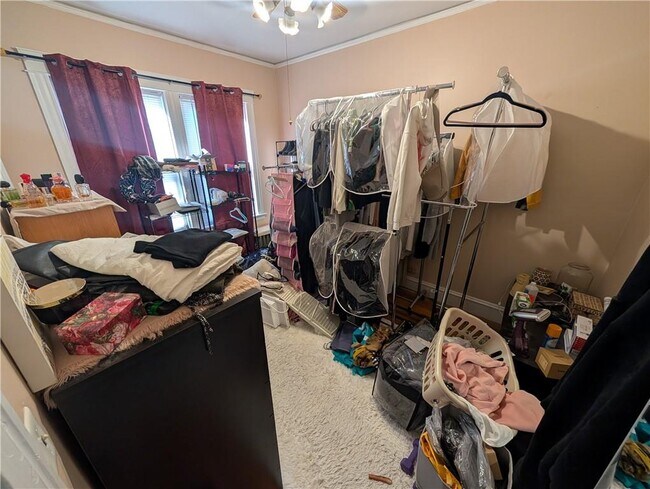 Building Photo - 43 Sargent Ave