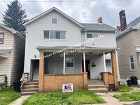 Building Photo - 1060 4th Ave