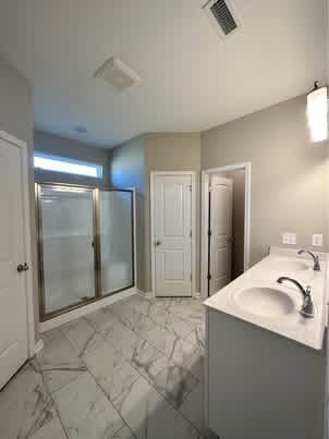 Building Photo - 277 Thorpe Dr