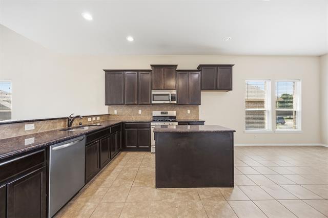 Building Photo - 1445 Bateman Ln