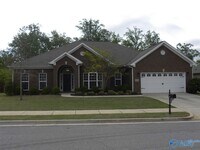 Building Photo - 146 Winding Creek Rd NW