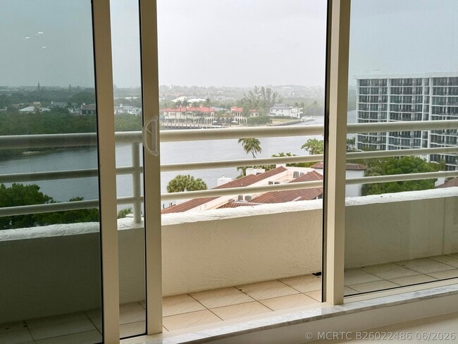 Building Photo - 4201 N Ocean Blvd