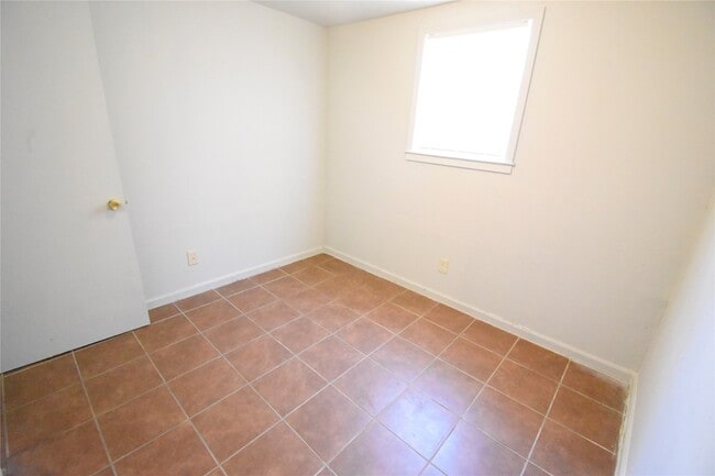 Building Photo - 4353 Brinkley St