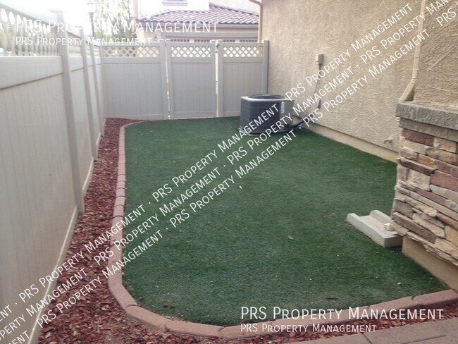 Building Photo - 1007 S Cheshire Ln