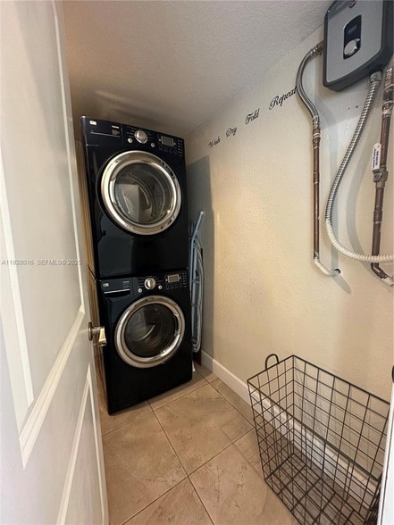 Building Photo - 349 Mahogany Dr