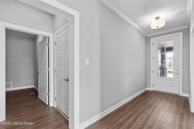 Building Photo - 5919 Ruby Fls Dr