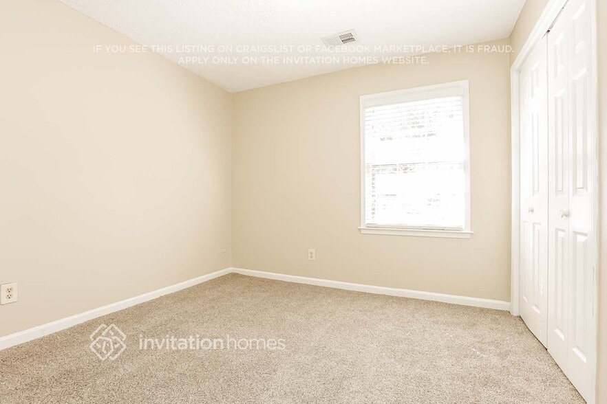 Building Photo - 5018 Stoney Point Cir