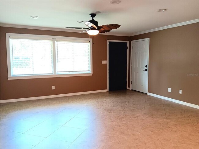 Building Photo - 1302 Amble Ln
