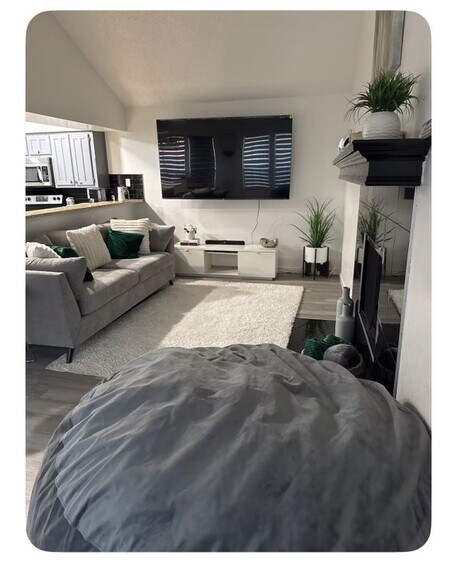 Building Photo - 2409 Summer Pl Dr