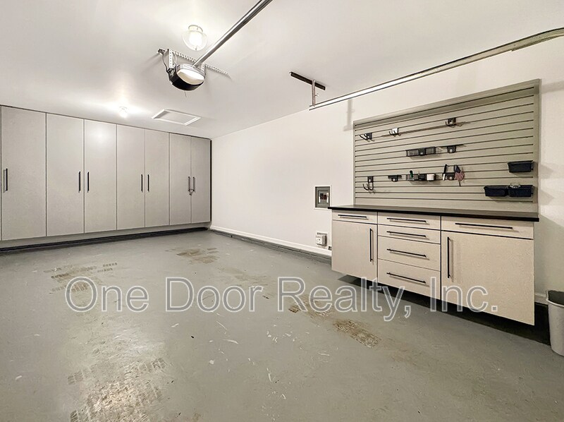 Building Photo - 609 Indian Springs Ct