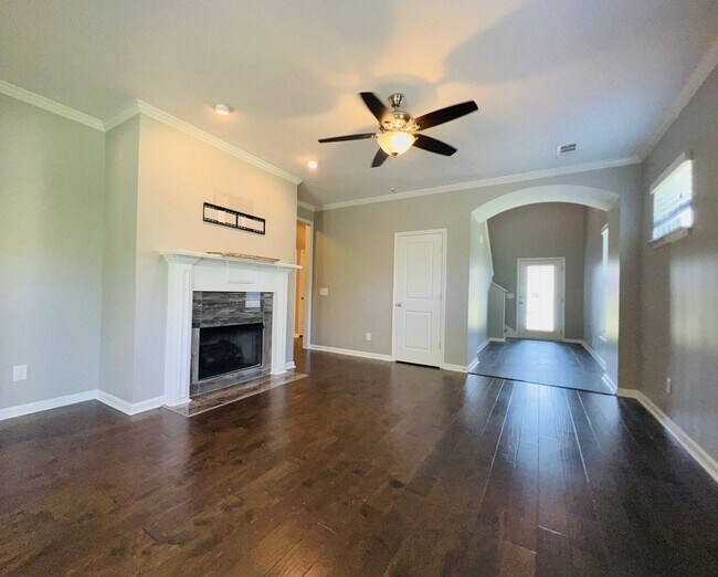 Building Photo - Walking Distance to Station Camp Schools