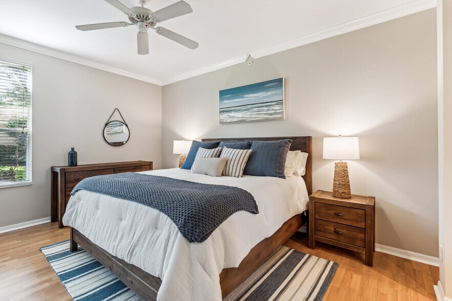 Building Photo - 24833 Lakemont Cove Ln