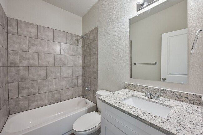 Building Photo - NO ADMIN FEE- SAVINGS OF $300.00!