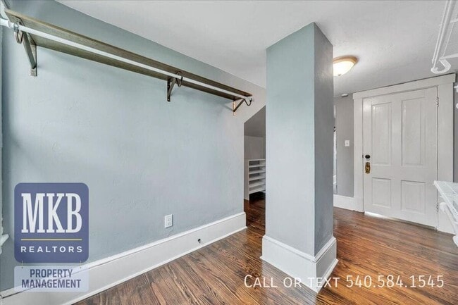 Building Photo - 816 S Colorado St