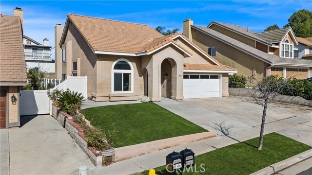 Building Photo - 3327 Deaver Dr