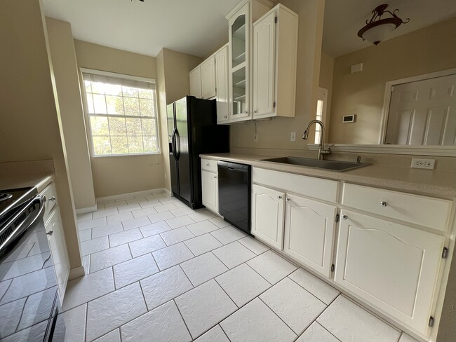 Building Photo - 1517 Applewood Way