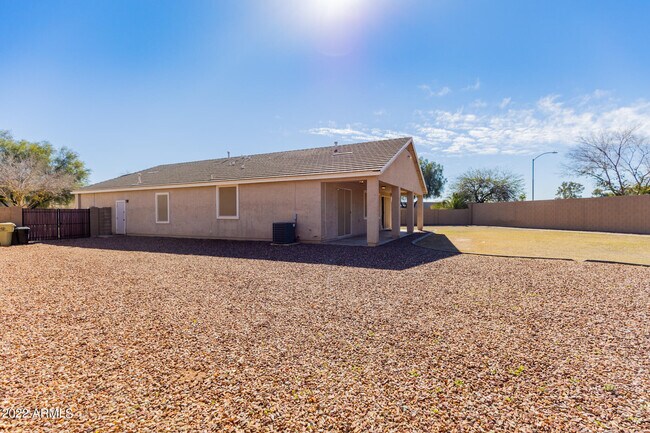 Building Photo - 7262 W Kaler Ave