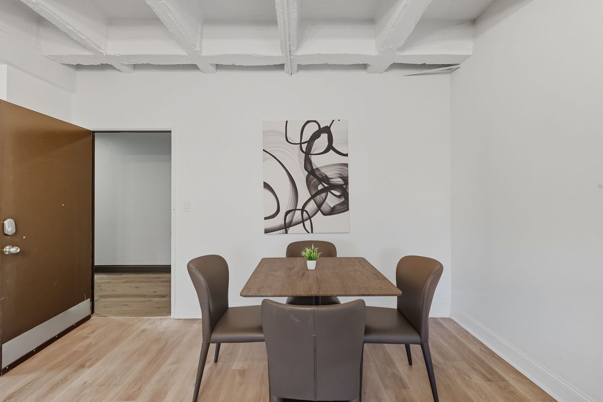 Building Photo - 3645 Peachtree Rd NE