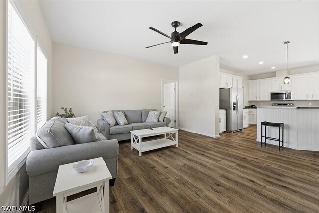 Building Photo - 24 Red Poinciana Dr