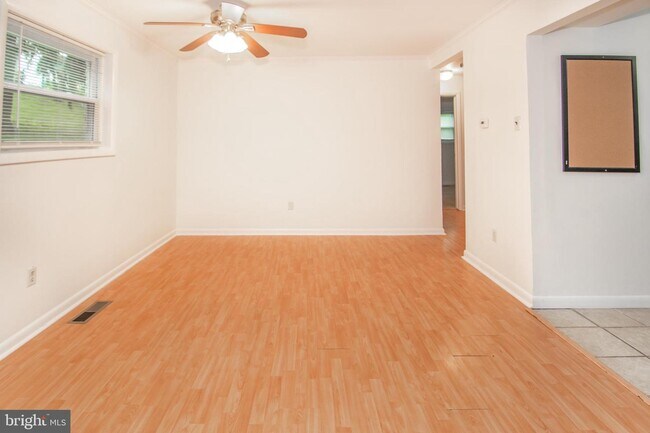 Primary Photo - 2 Warren Lodge Ct