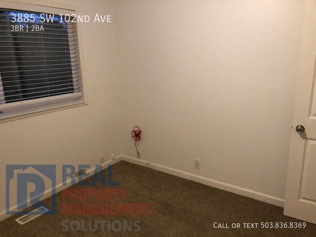 Building Photo - 3885 SW 102nd Ave