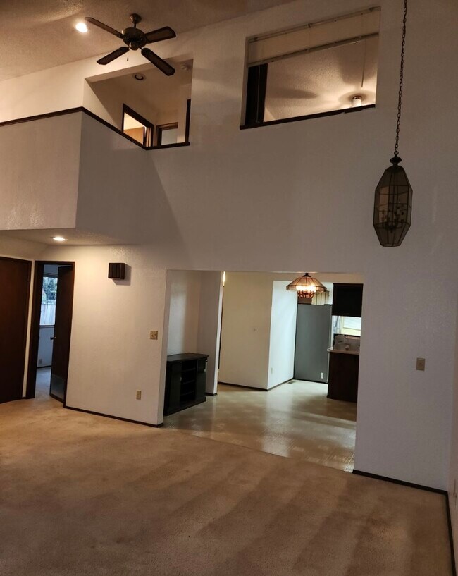 Building Photo - Lynnwood