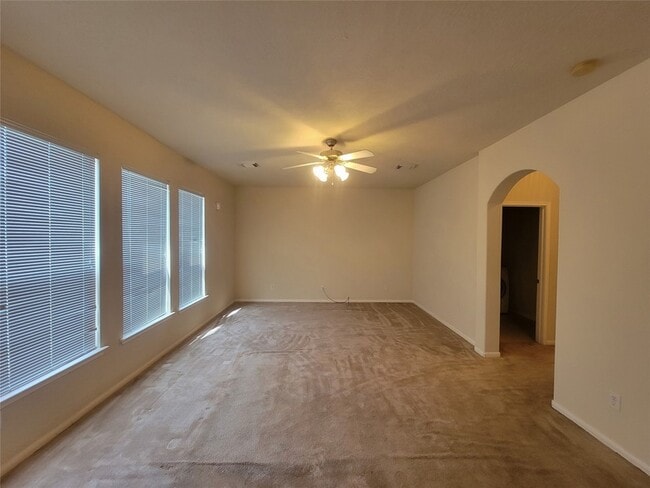 Building Photo - 19207 Dillsbury Ct