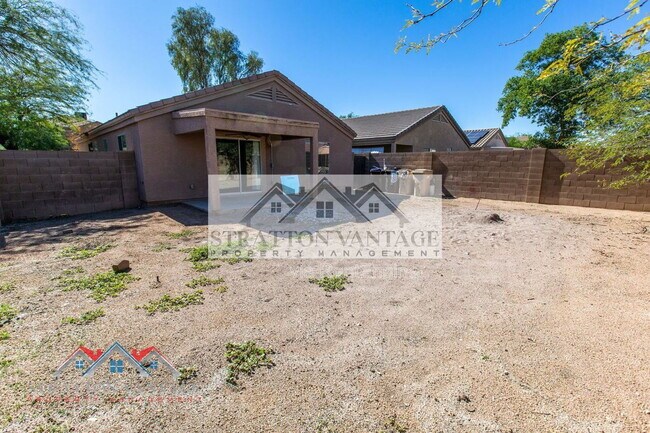 Building Photo - 6714 E Flynn Ave