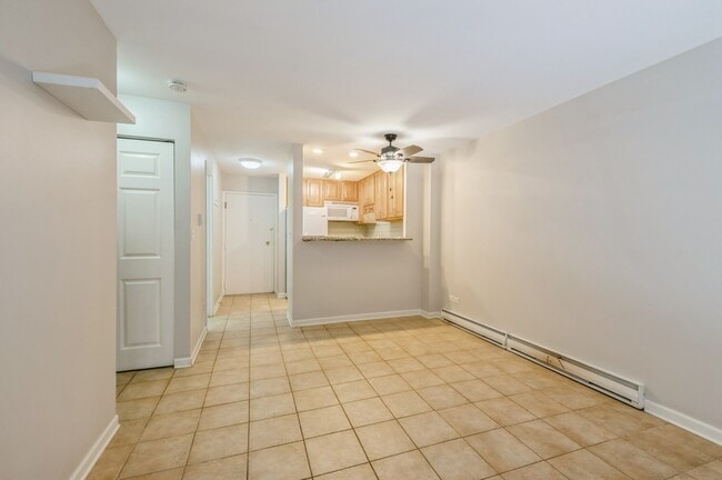 Building Photo - 310 Lathrop Ave