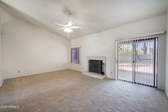 Building Photo - 9210 N 104th Pl