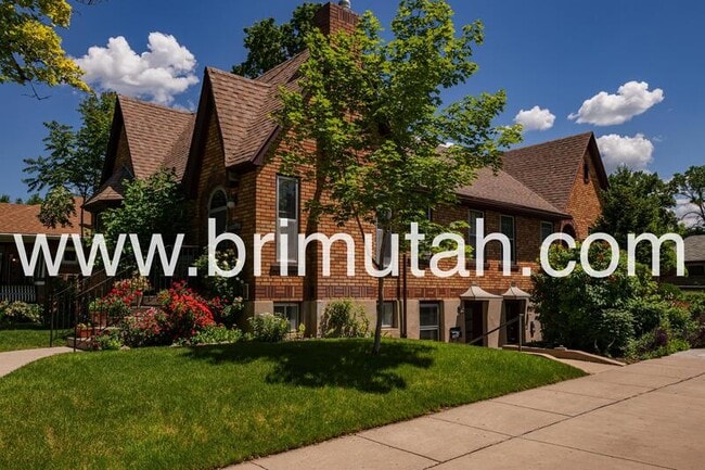 Building Photo - 755 Princeton Ave S