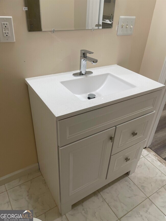 Building Photo - 1757 Bennett Dr