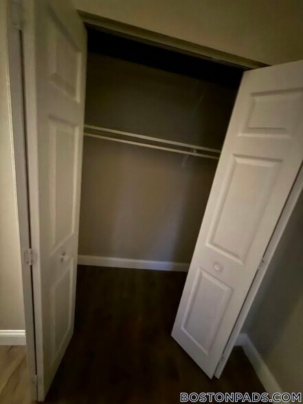 Building Photo - 757 Highland Ave