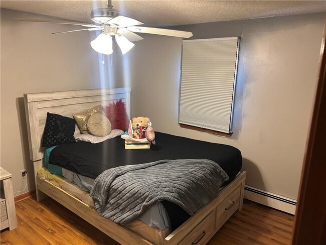 Building Photo - 60 Field St