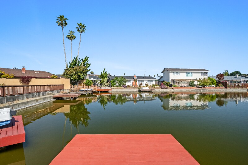 Building Photo - 607 Sand Hook Isle